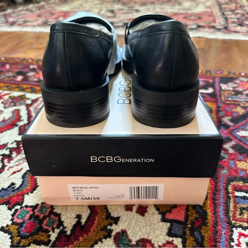 BCBG Black Leather Loafers with Gold Buckle - Picture 4 of 6